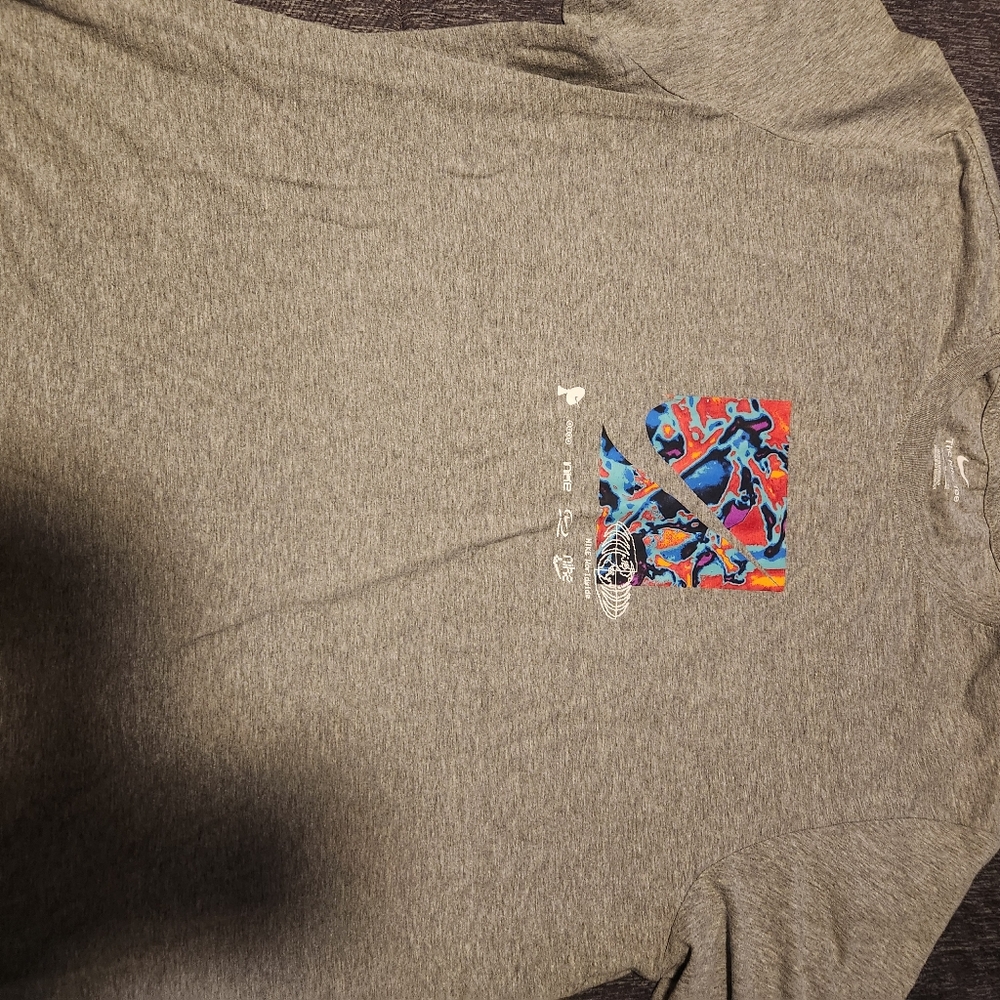 Nike mens xl tee shirt great condition